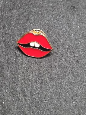 **Bold Red Lips Enamel Pin - Women Jewelry**